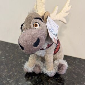 Disney Frozen II Sven Plush - Brown and Cream. Talkative. Size 7”. NWT